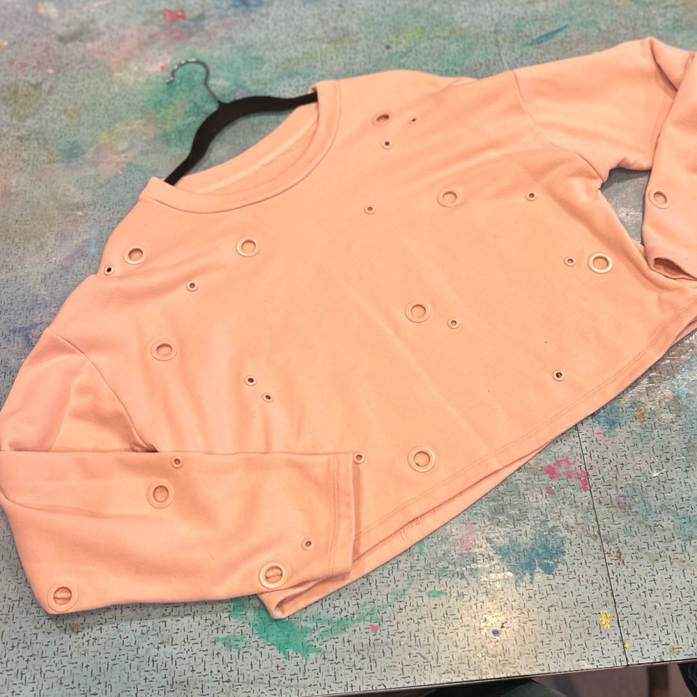 Metal Holed Sweatshirt